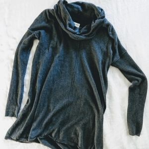 Cowlneck motherhood maternity sweater size small